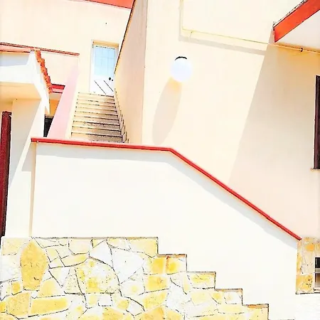 Holiday home Casette A Due Passi Dal Mare